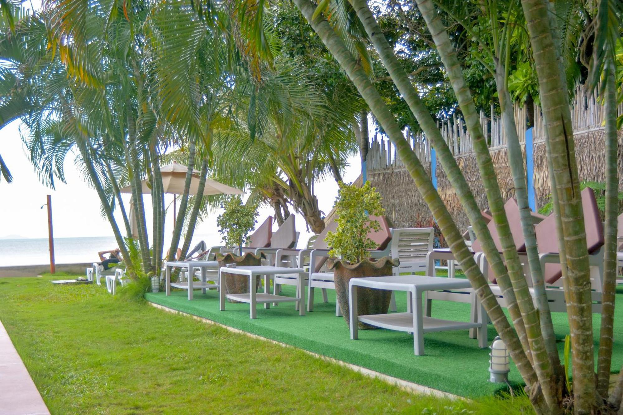 Le Divine Comedie Beach Resort Baan Tai Esterno foto
