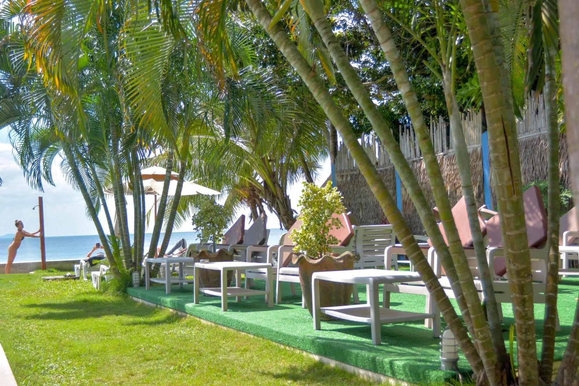 Le Divine Comedie Beach Resort Baan Tai Esterno foto